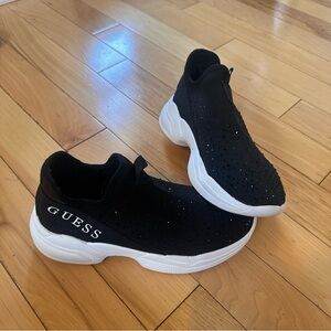 GUESS Tennis Shoes Women's Size 7:5M Black
Sparkles